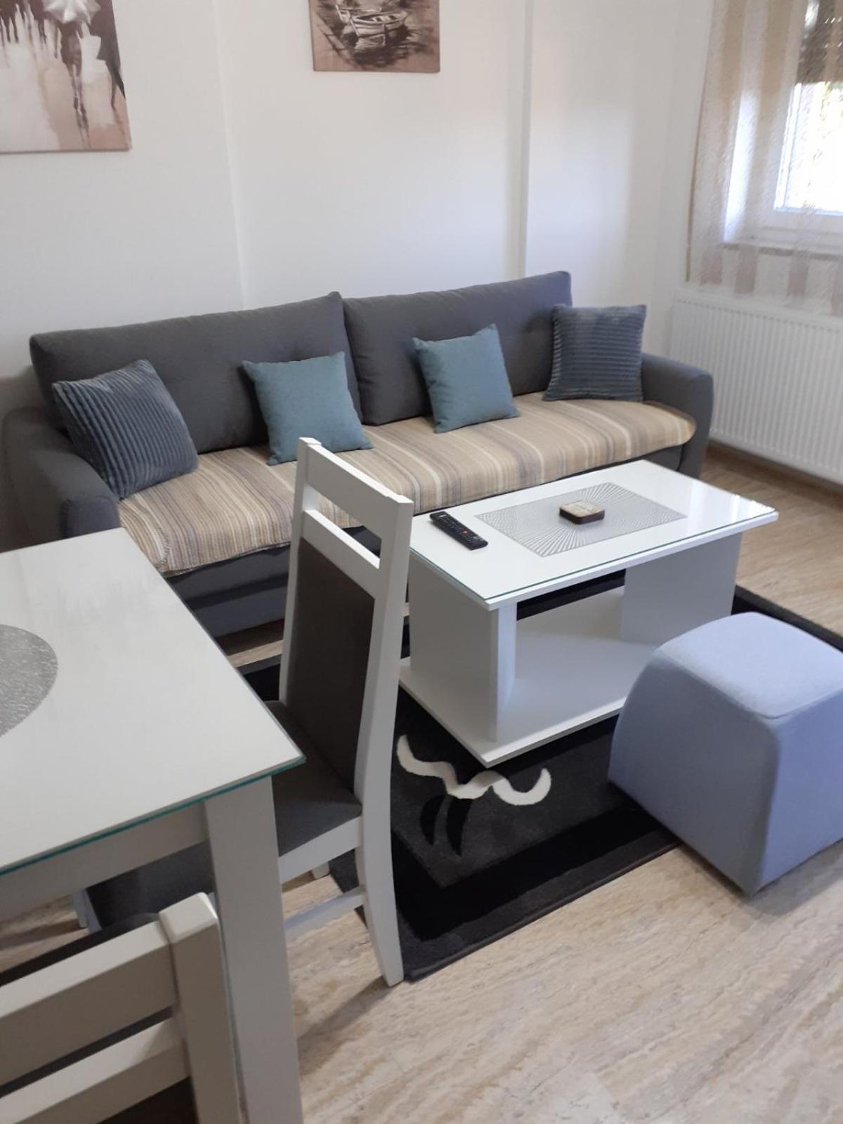 Apartment Sena *
